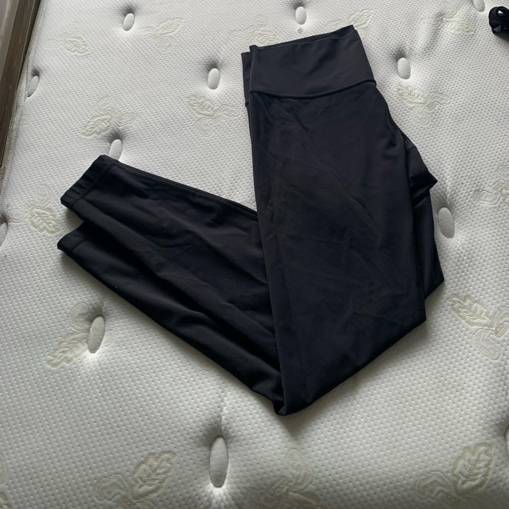 Black size 12 Lulu Lemon Wunder Under leggings